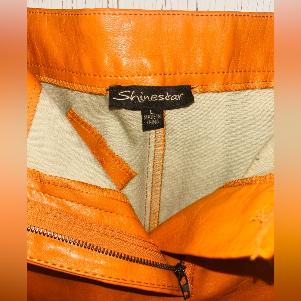 Shinestar Women's Orange Faux Leather Mini-
Skirt Size L - Picture 4 of 5